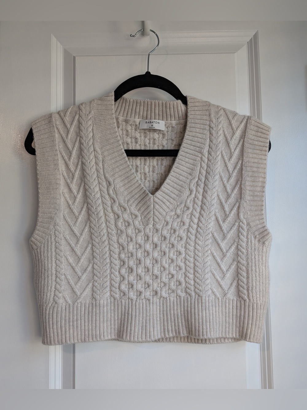 Aritzia Babaton Emporia Merino Wool Cropped Sweater Vest Light Birch Size XS